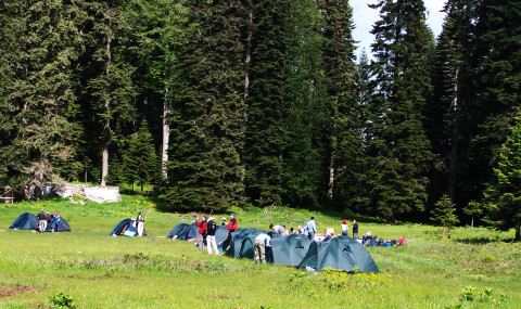 2015’de ‘Çılgın Kalabalıktan Uzak’ doğa ile başbaşa 11 yayla ve kamp rotası